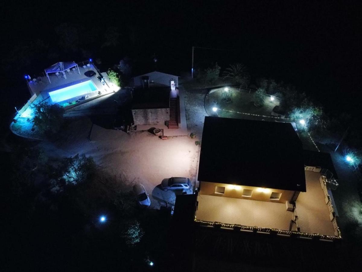 Agriturismo La Terrazza Valfabbrica エクステリア 写真